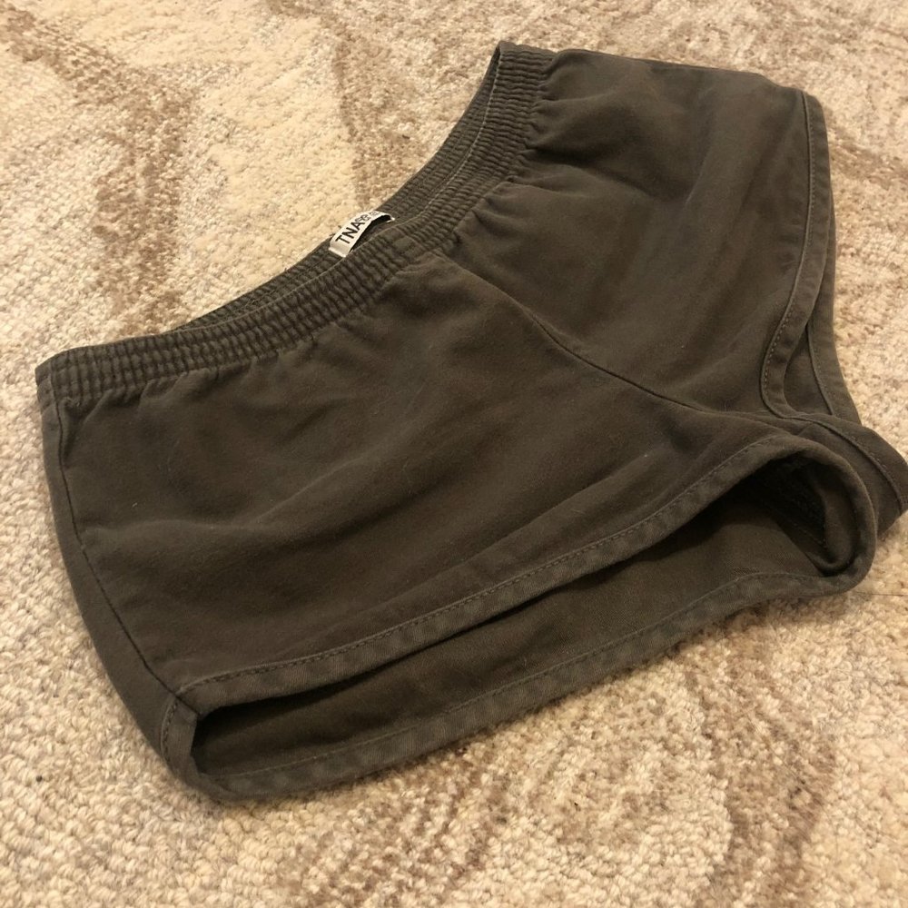 Aritzia TNA Shorts - Army Green